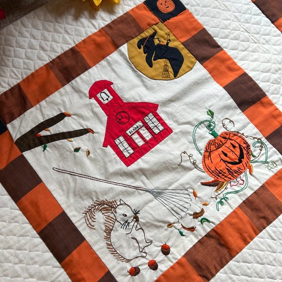 Halloween Applique, Embroidery, and Patchwork Lap Quilt - Picture 4 of 15